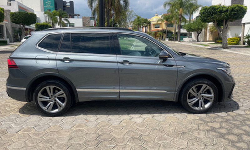 Volkswagen Tiguan 1....