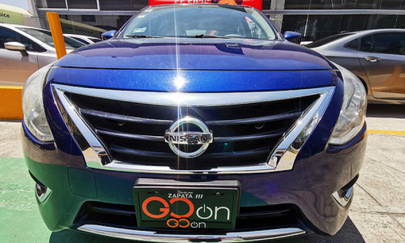 Nissan Versa 2018...