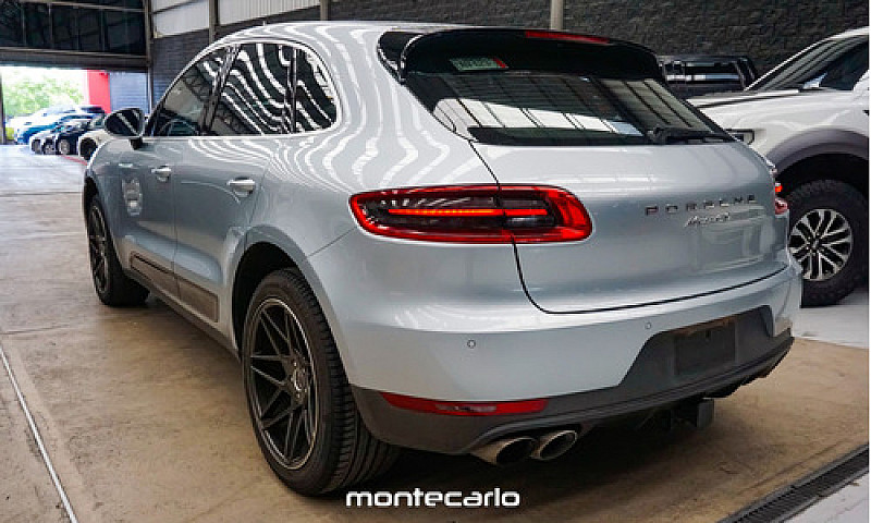 Porsche Macan 2016...