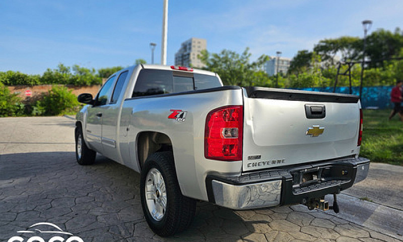 Chevrolet Cheyenne C...