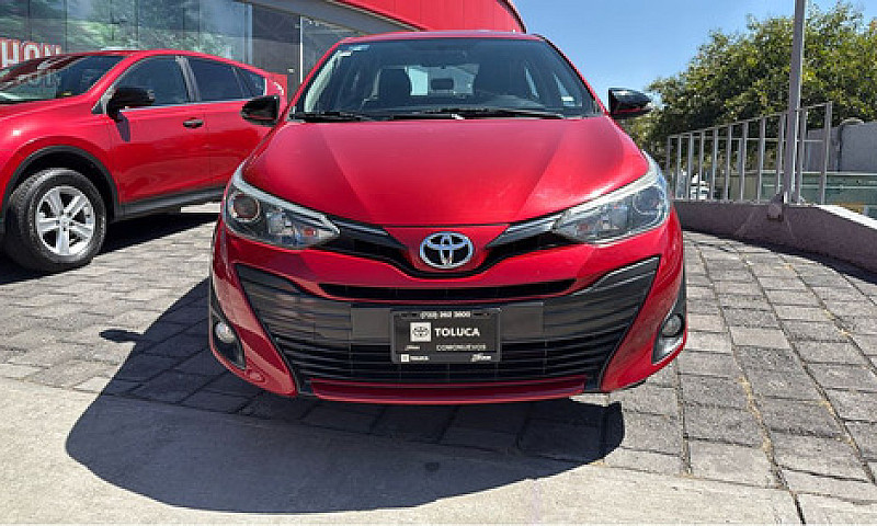 Toyota Yaris 2020...