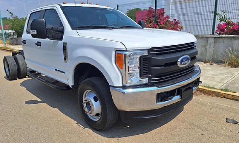 F350 4X4 6.7 Diesel...