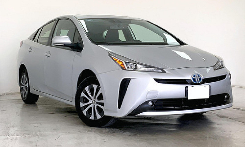 Toyota Prius 2020...