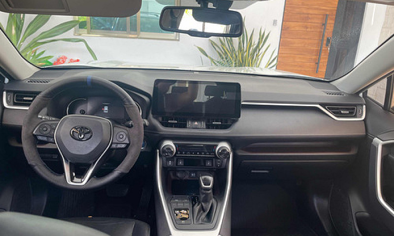 Toyota Rav4 2.5 Limi...