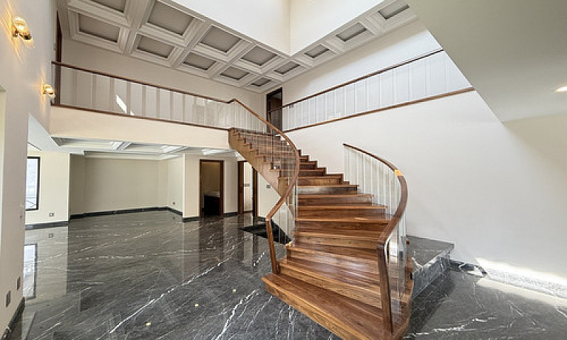 Casa En Venta A Estr...
