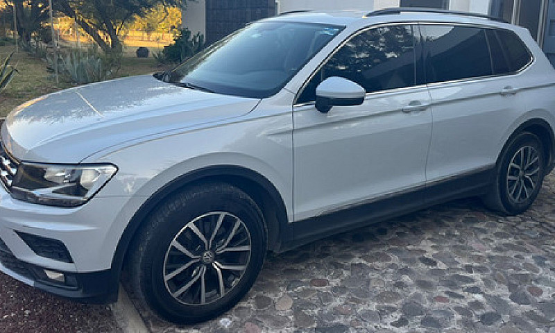 Volkswagen Tiguan 1....