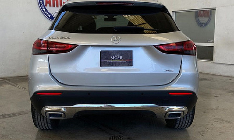 Mercedes-Benz Clase ...
