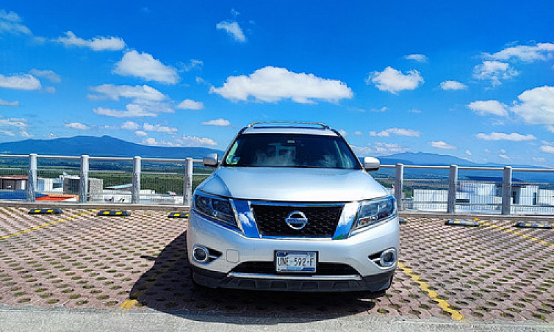 Nissan Pathfinder 3....