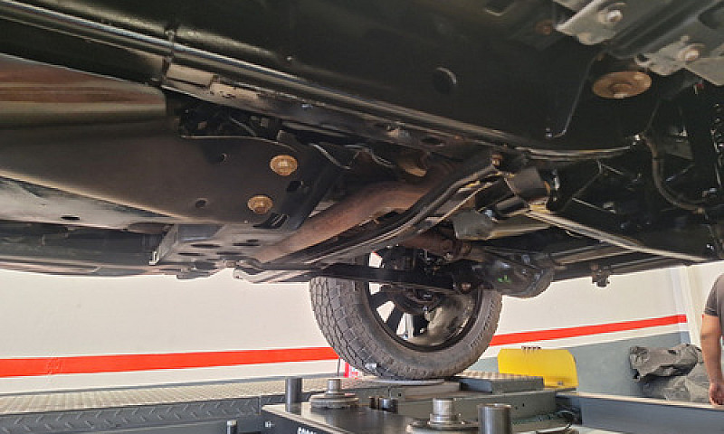 Jeep Wrangler 3.7 Un...