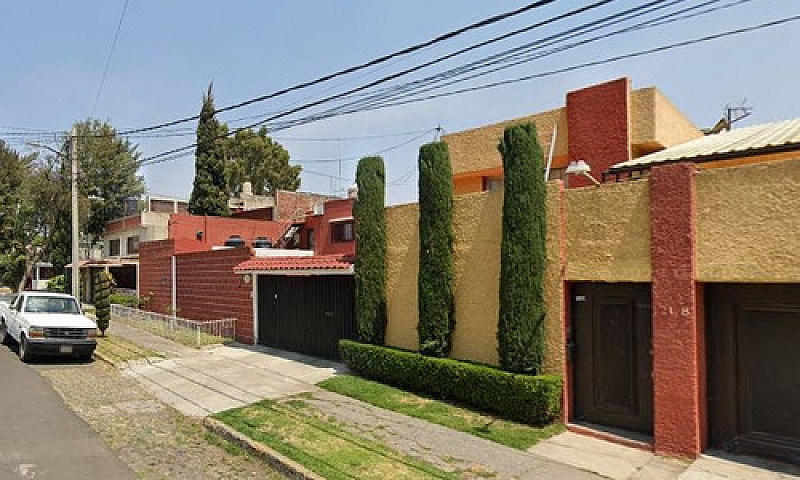 Enorme Casa Con Jard...