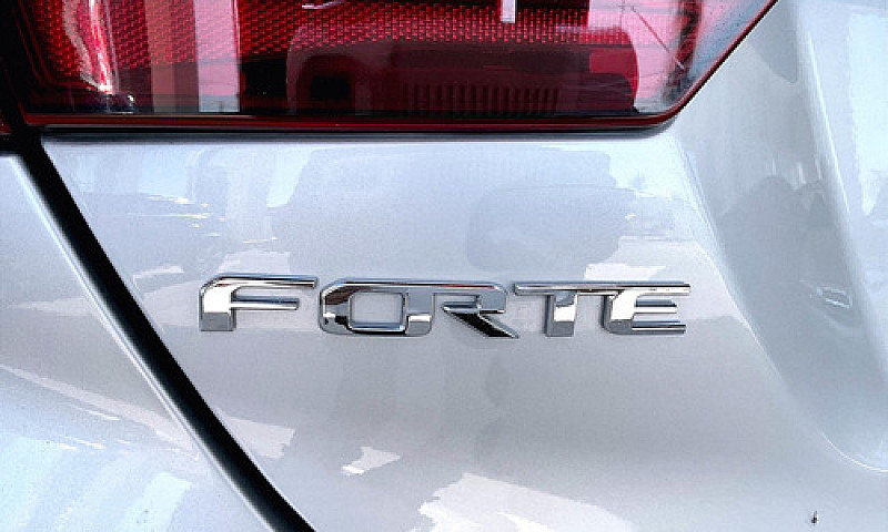 Kia Forte 2020...