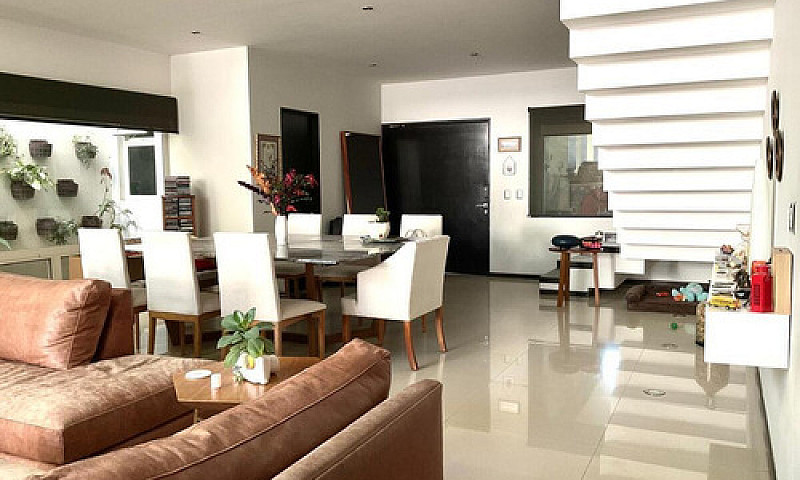 Casa En Venta En Zap...