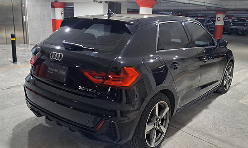 Audi A1 2023...