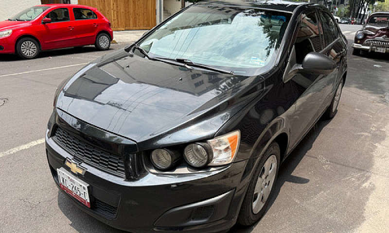 Chevrolet Sonic 1.6 ...