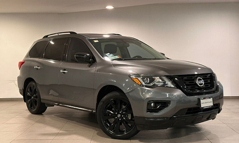 Nissan Pathfinder  2...