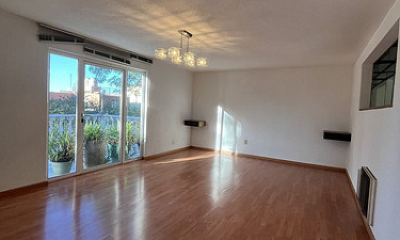 Casa En Venta En Lom...