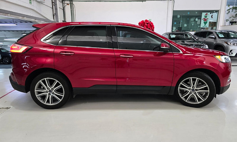 Ford  Edge  2022...