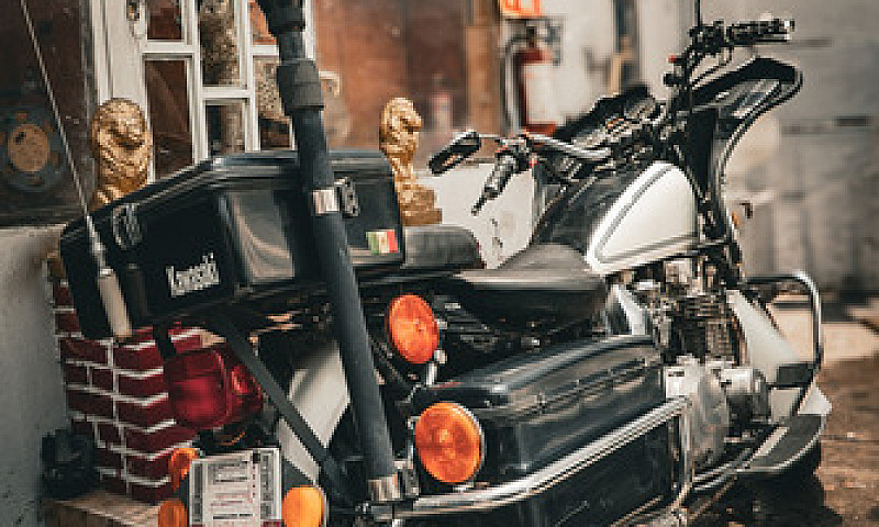 Kawasaki Police 1000...