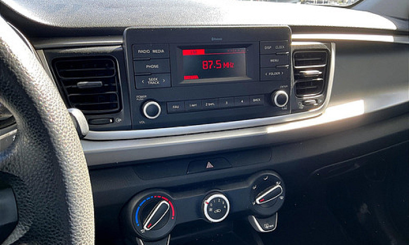 Kia Rio 2021...