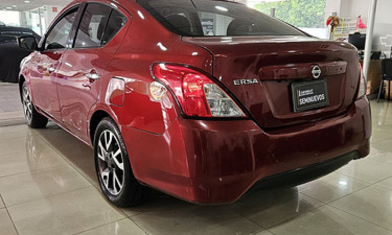 Nissan Versa 2019...