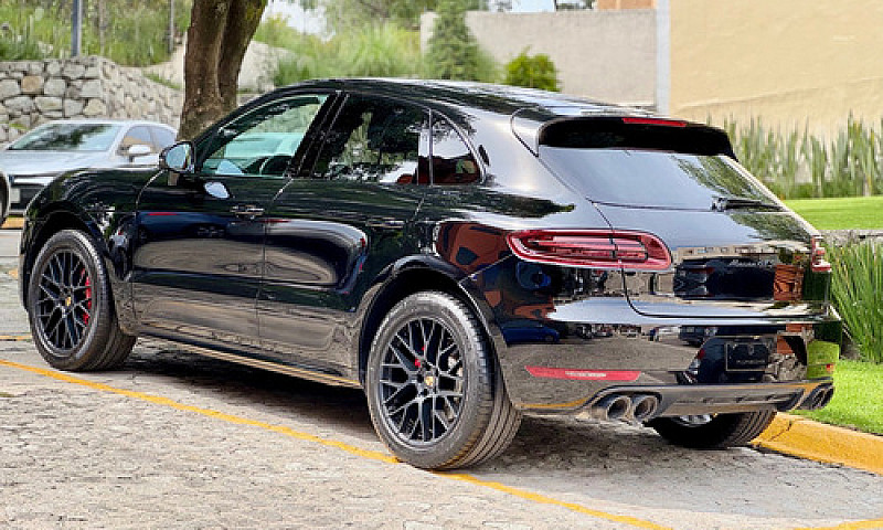 Porsche Macan 3.0 Gt...