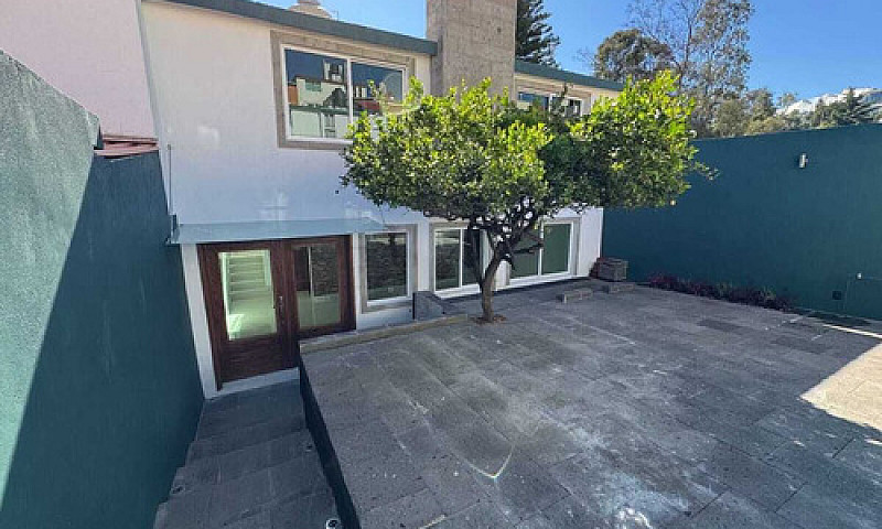 Casa En Venta En Lom...