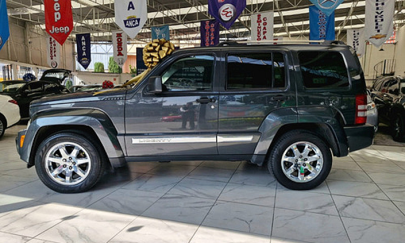 Jeep  Liberty  2011...