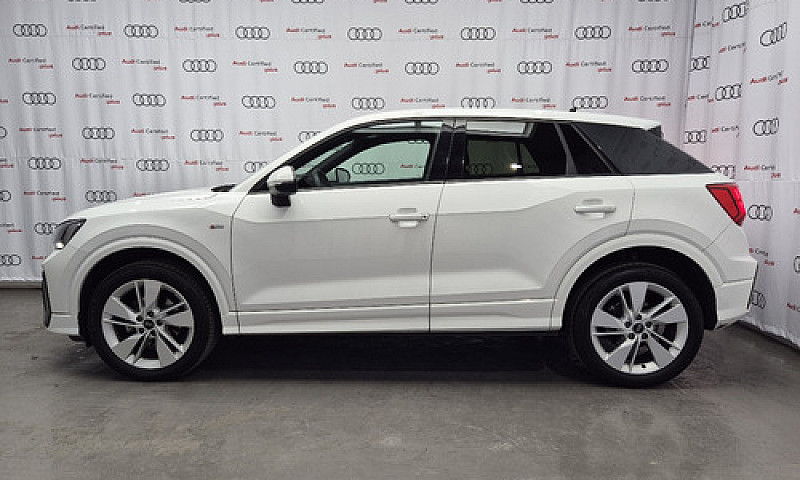 Audi  Q2  2022...
