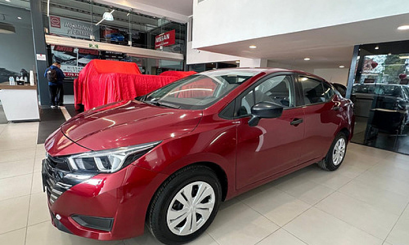 Nissan Versa 2023...
