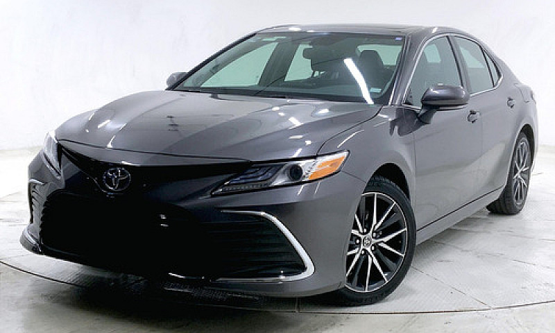 Toyota Camry 2021...