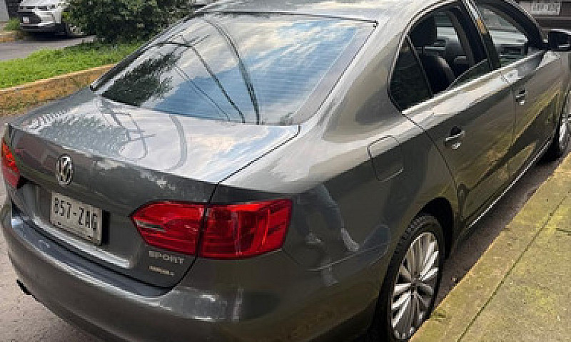 Volkswagen Jetta 2.5...