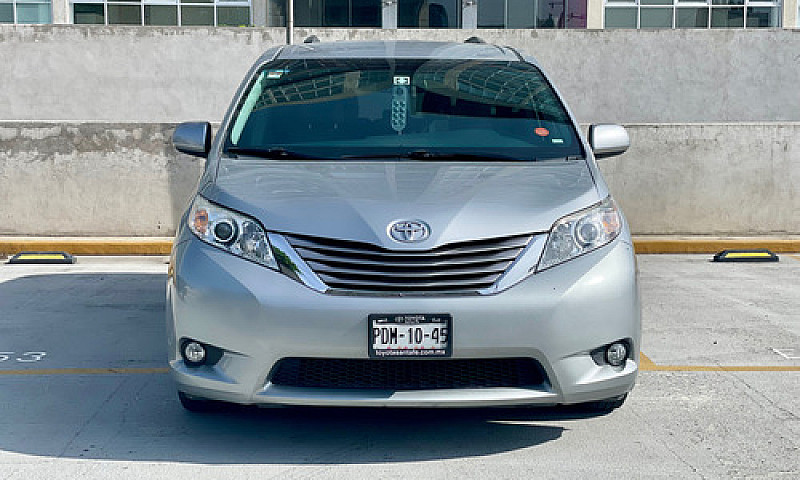 Toyota Sienna 3.5 Xl...