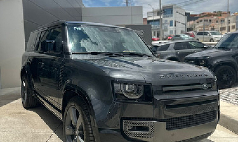 Land Rover Defender ...