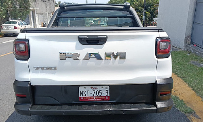 Ram 700  2024 Doble ...