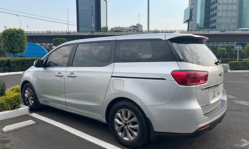 Kia Sedona 3.3 V6 Lx...