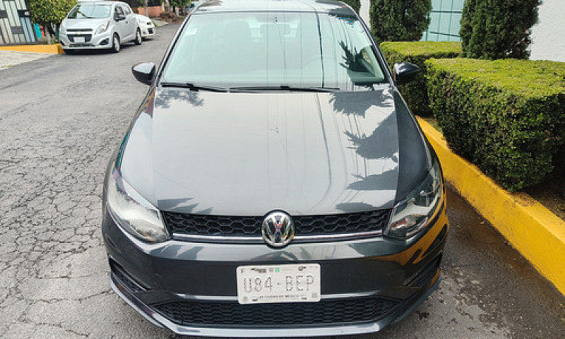 Volkswagen Vento 1.6...