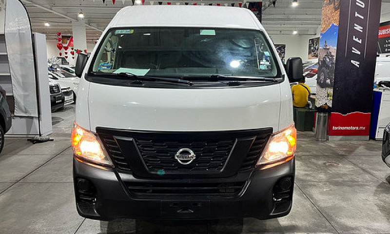 Nissan Urvan 2022...