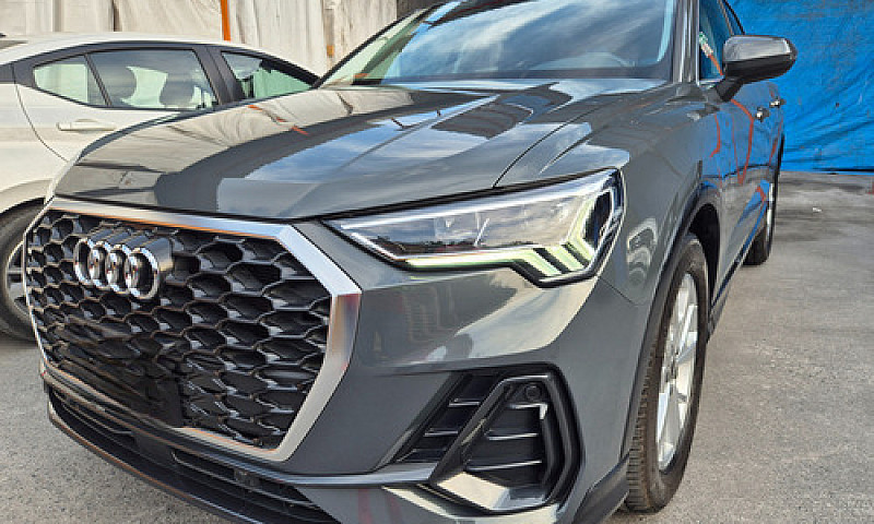 Audi Q3 Sportback 1....