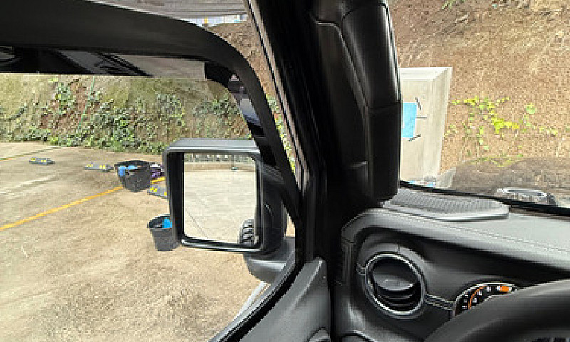 Jeep Wrangler 3.6 Un...