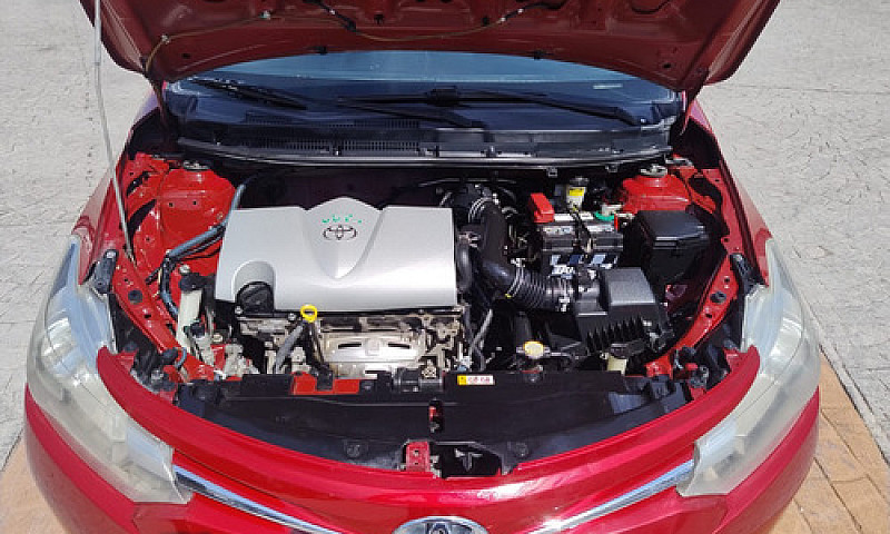Toyota Yaris 1.5 Cor...