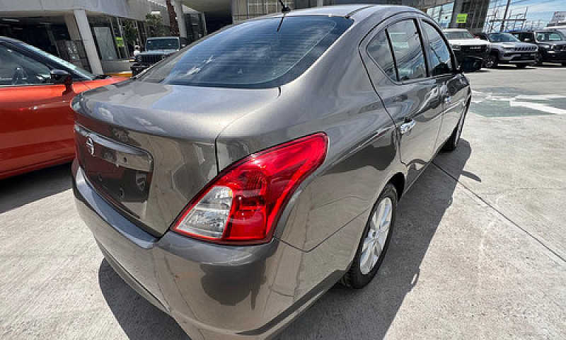 Nissan Versa 2017...