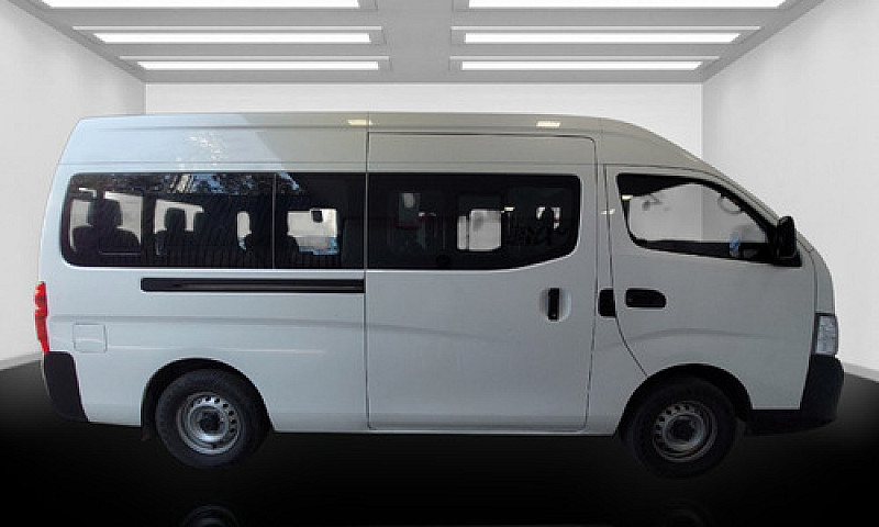 Nissan Urvan 2022...