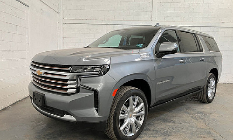 Chevrolet Suburban 2...