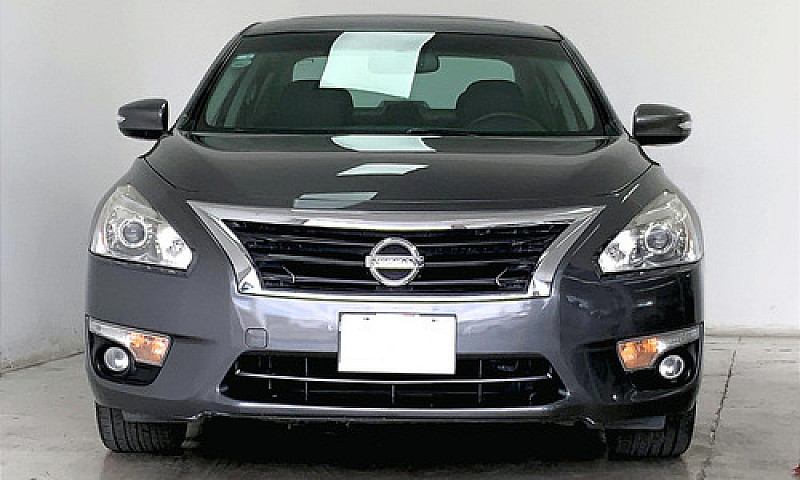 Nissan Altima 2016...