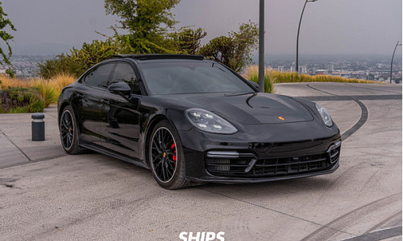 Porsche Panamera 202...