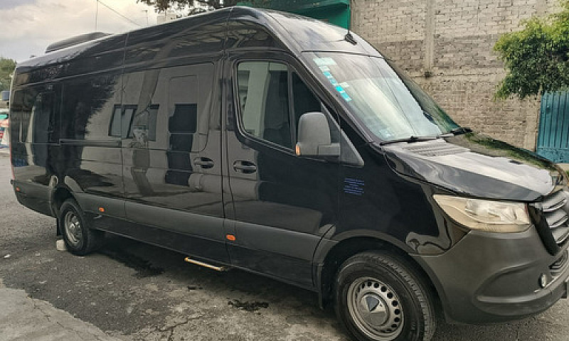 Mercedes-Benz Sprint...