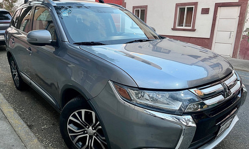 Mitsubishi Outlander...