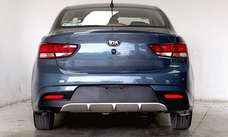 Kia Rio 2020...