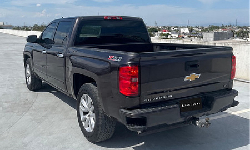 Chevrolet Cheyenne 5...