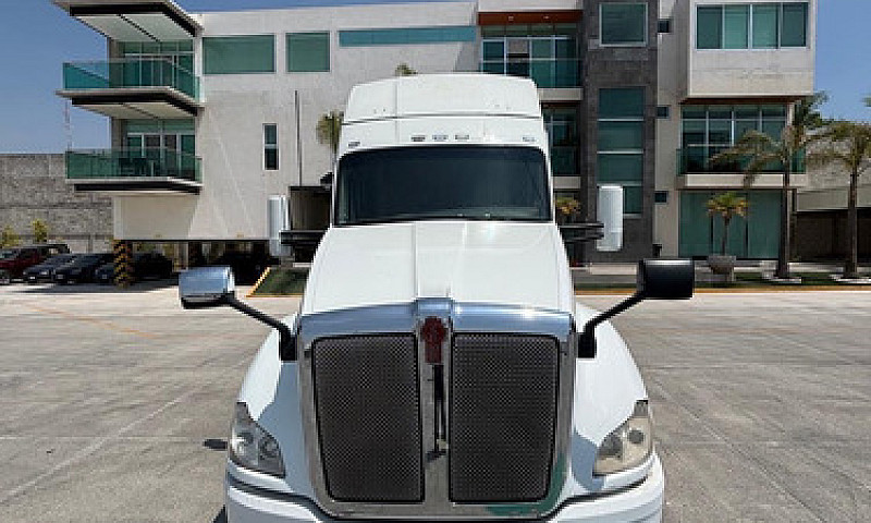 Kenworth T680 Modelo...